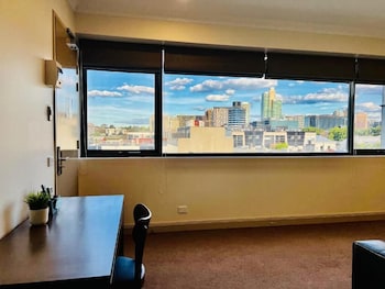 clarendon hotel melbourne