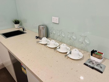 clarendon hotel melbourne