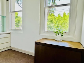 clarendon hotel melbourne