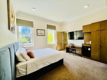 clarendon hotel melbourne