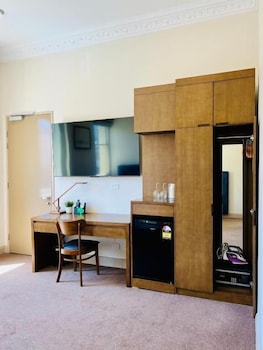 clarendon hotel melbourne