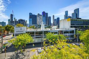 clarendon hotel melbourne