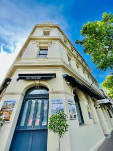 clarendon hotel melbourne