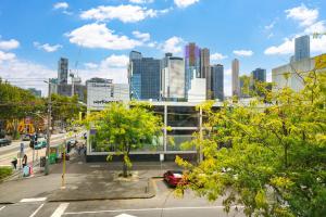 clarendon hotel melbourne