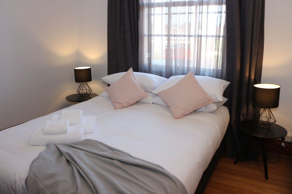 Guildford Hotel,Blaxcell>>Arncliffe,3 star