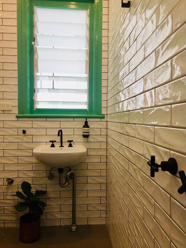 coogee beach house hostel