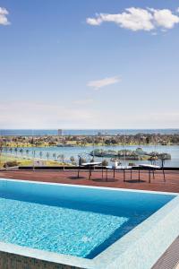 Tyrian Serviced Apartments - Albert Park Lake,Melbourne>>Cranbourne,5 star