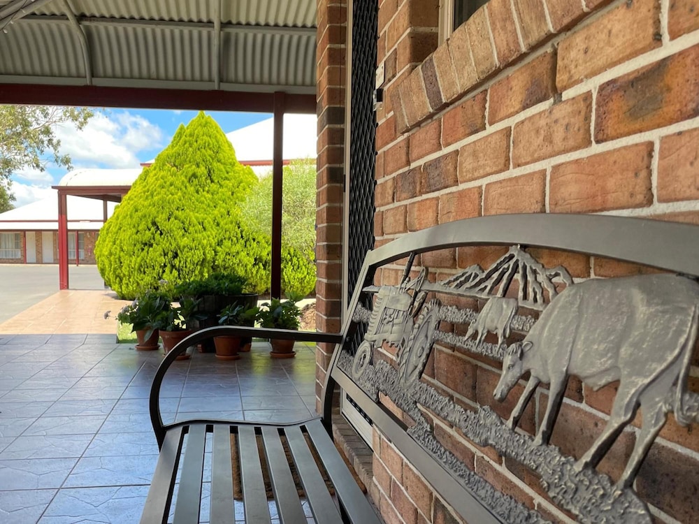 crows nest motel