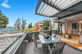 melbourne holiday apartments williamstown