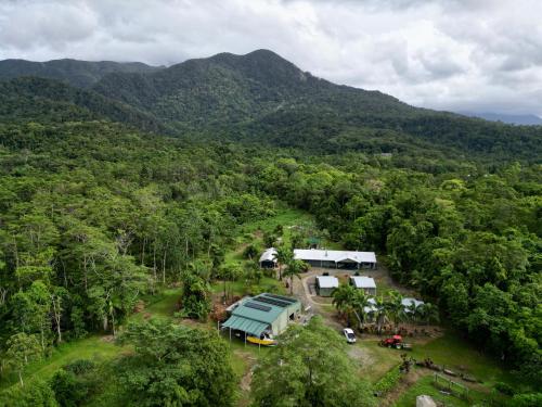 daintree peaks eco stays