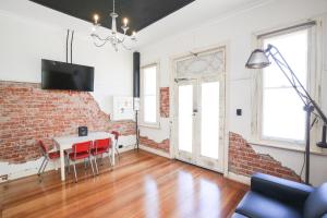 indulge apartments the urban collection