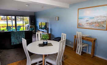 ulverstone river edge apartments