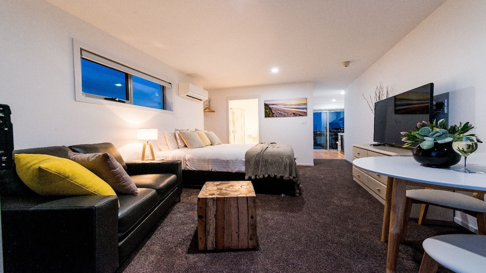 ulverstone river edge apartments