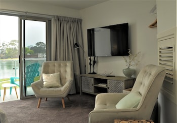 ulverstone river edge apartments