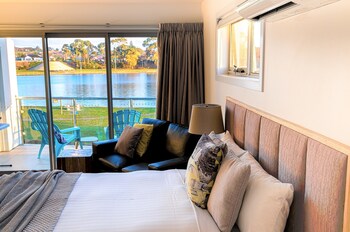 ulverstone river edge apartments