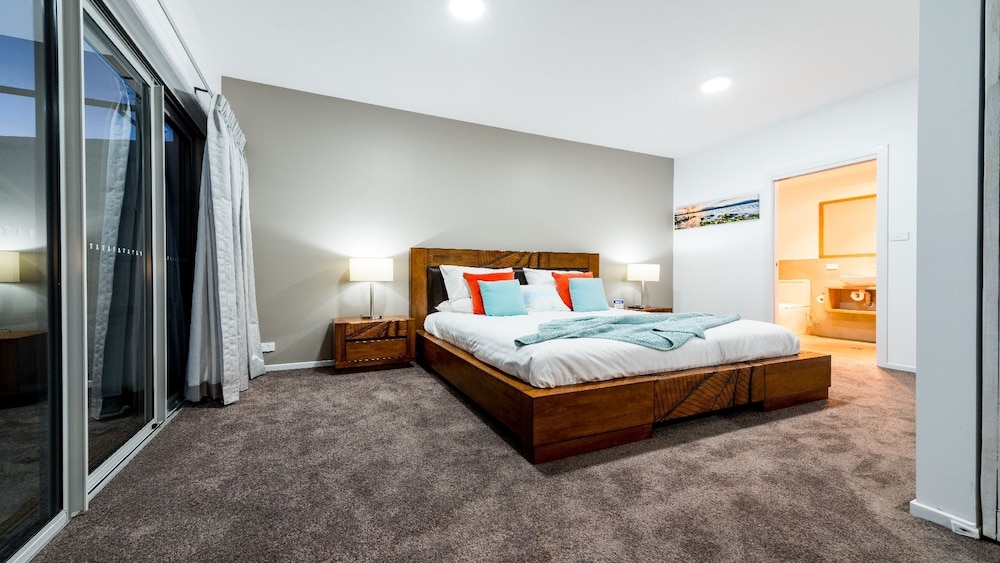 ulverstone river edge apartments