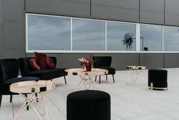 rydges pit lane hotel