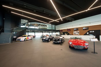 Rydges Pit Lane Hotel,Kensington>>Elwomple,4 star