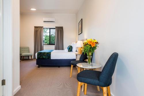Club Maclean Motel,Byron Bay>>Angourie Surfing Reserve,4 star