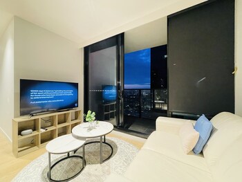 mega style apartments light house