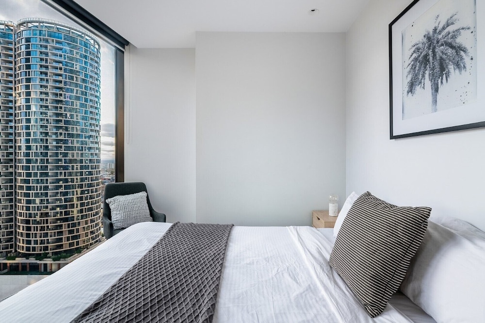 mega style apartments light house