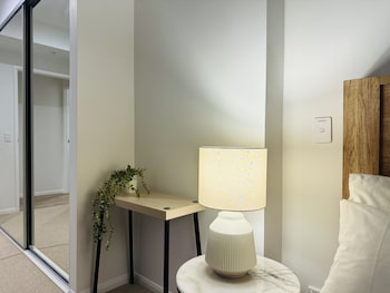 the peninsula at hope island