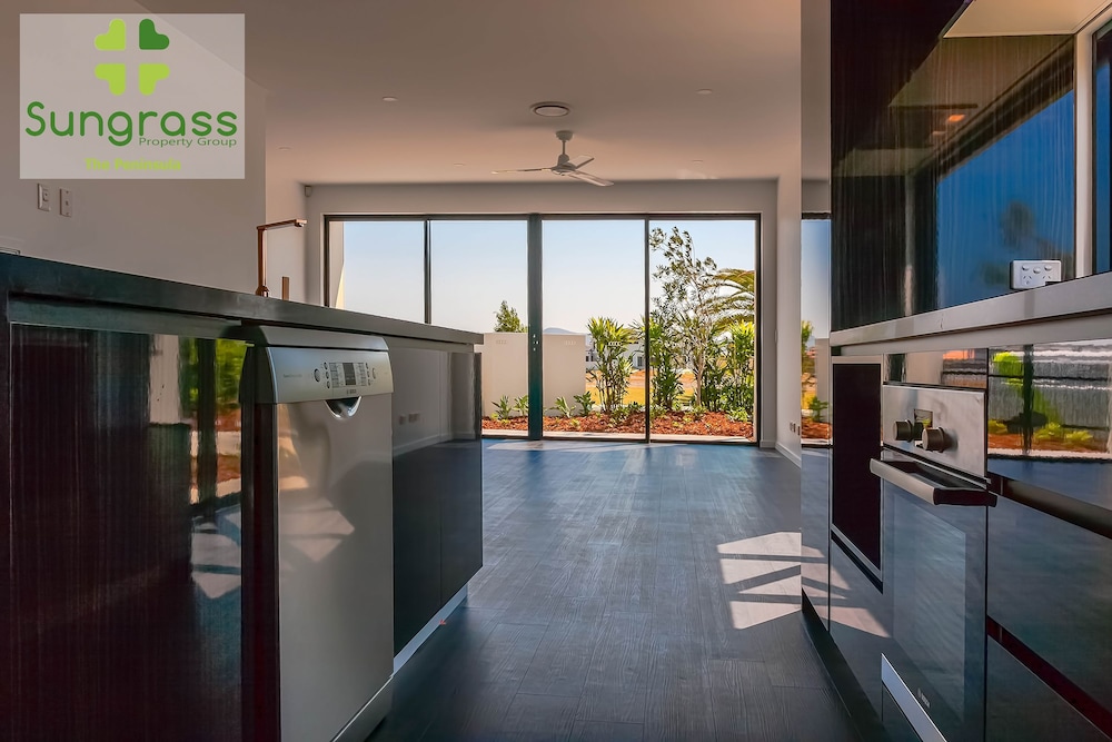 the peninsula at hope island