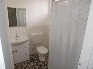 Jackaroo Apartments,Moree>>Byron Bay,3 star