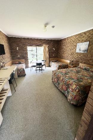 Tocumwal Early Settlers Motel,Tocumwal>>Berrigan,3 star