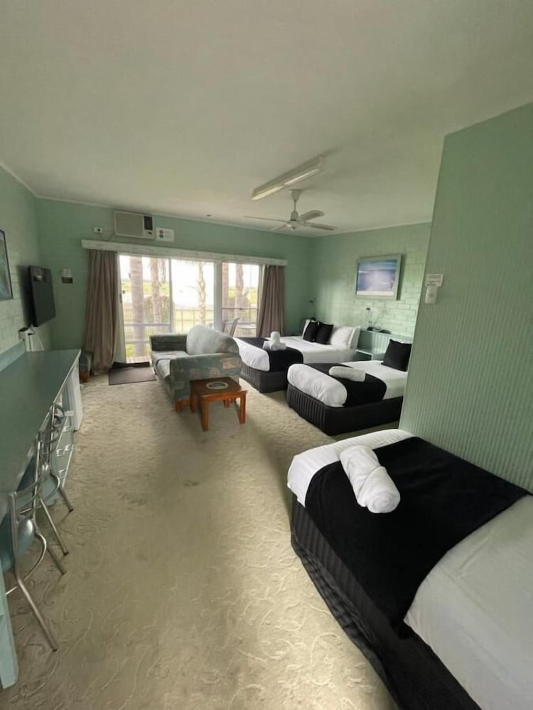 inverloch motel