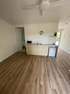 Inverloch Motel,,2 star