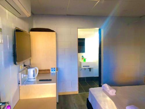 Oxford Hotel Motel Cunnamulla,,3 star