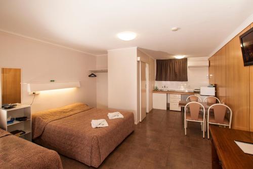 Jefferys Motel,Toowoomba>>Kearneys Spring,3 star