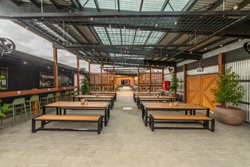 terminus hotel yarrawonga