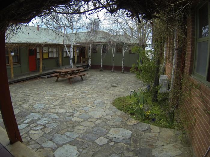 bunkhouse motel cooma
