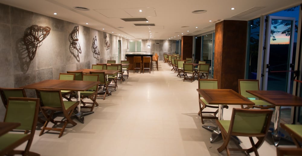 guamini mision hotel