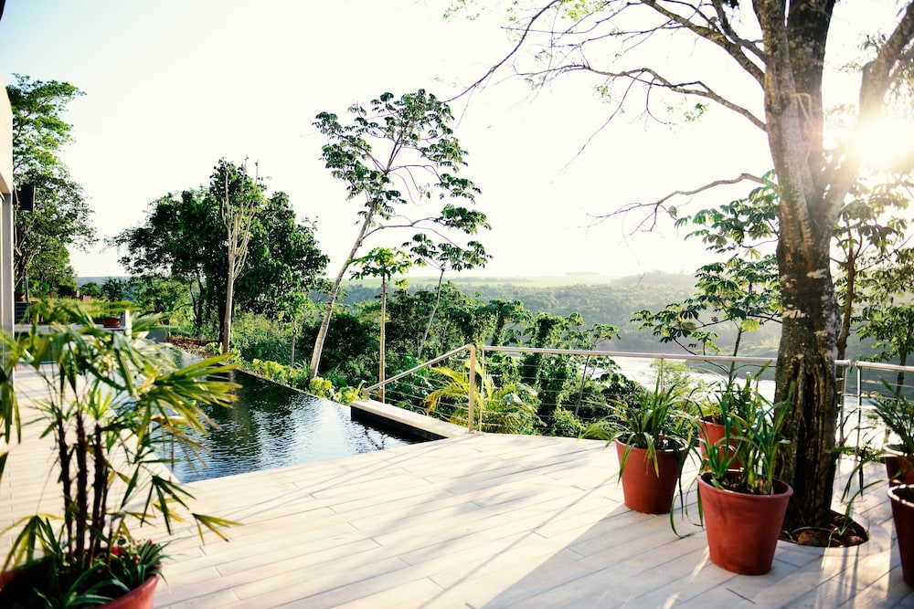 guamini mision hotel