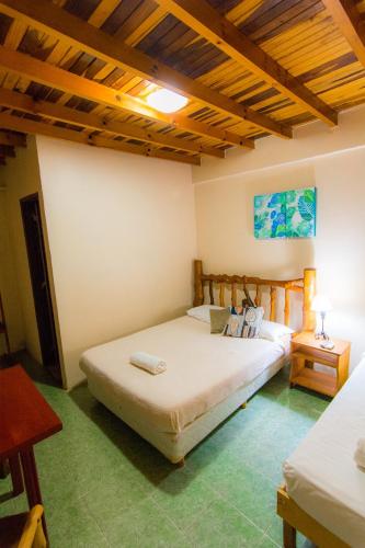 posada los tajibos