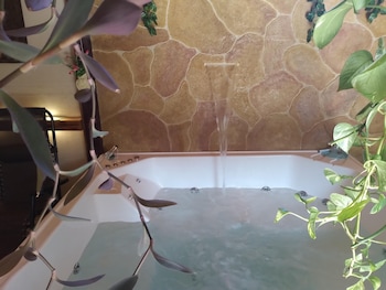 pualy resort and spa