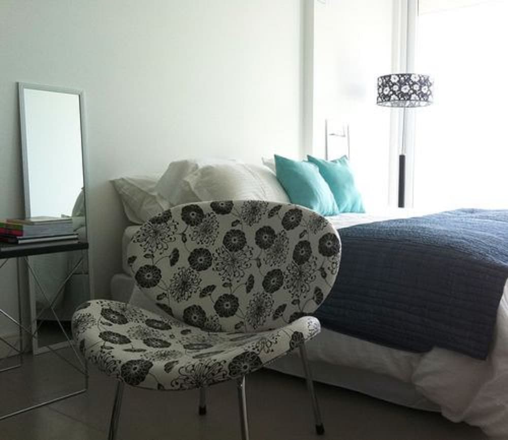 ba hollywood apartments