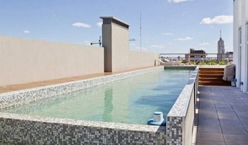 ba hollywood apartments