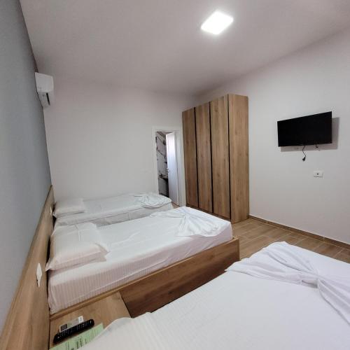 erandi hotel tirana
