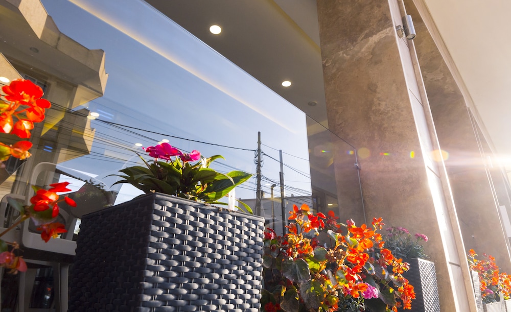 hotel pandora residence