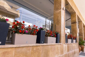 hotel pandora residence