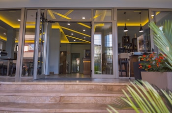 hotel pandora residence