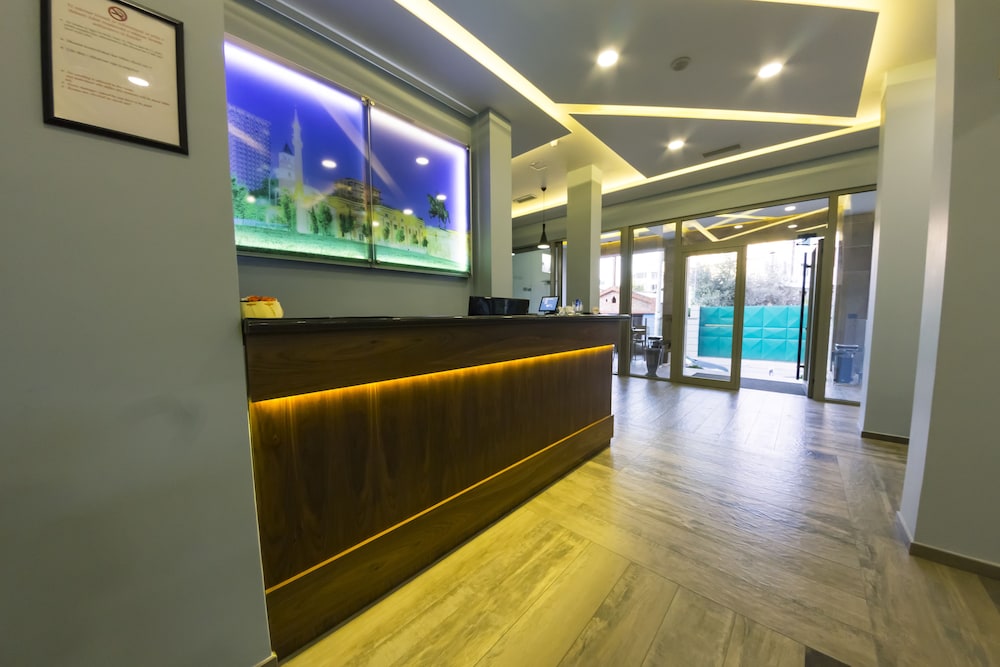 hotel pandora residence