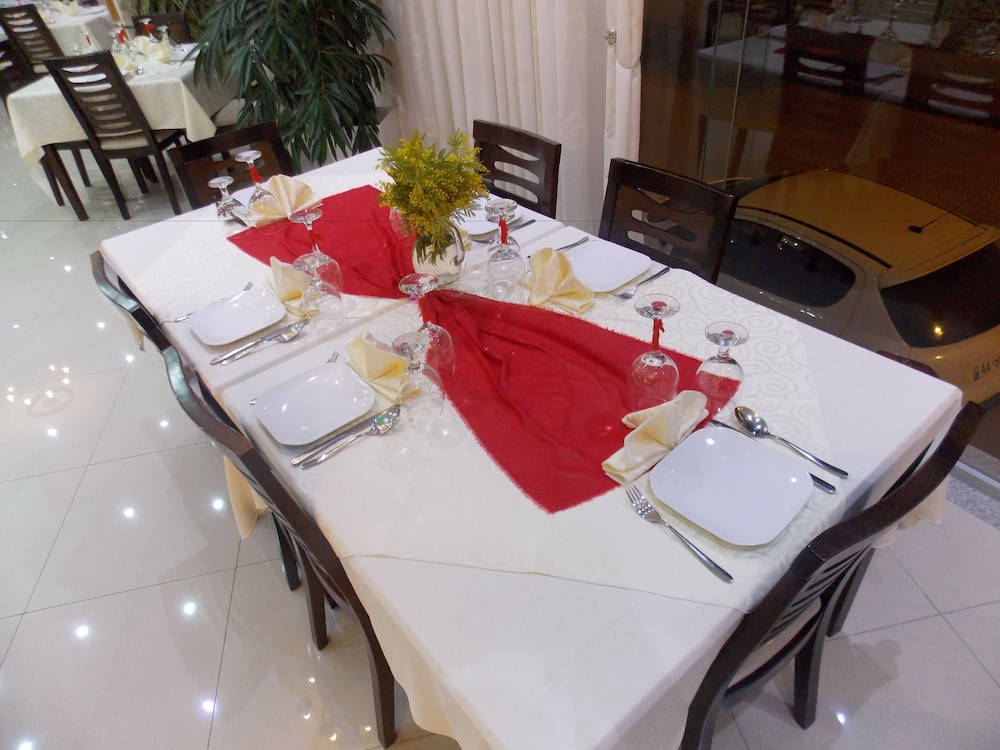 hotel strora