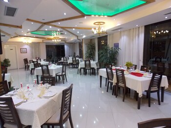 hotel strora