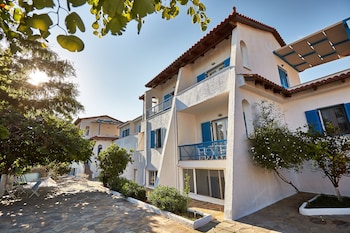 aelia apartments