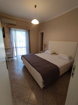 mear luxury apartments and studios